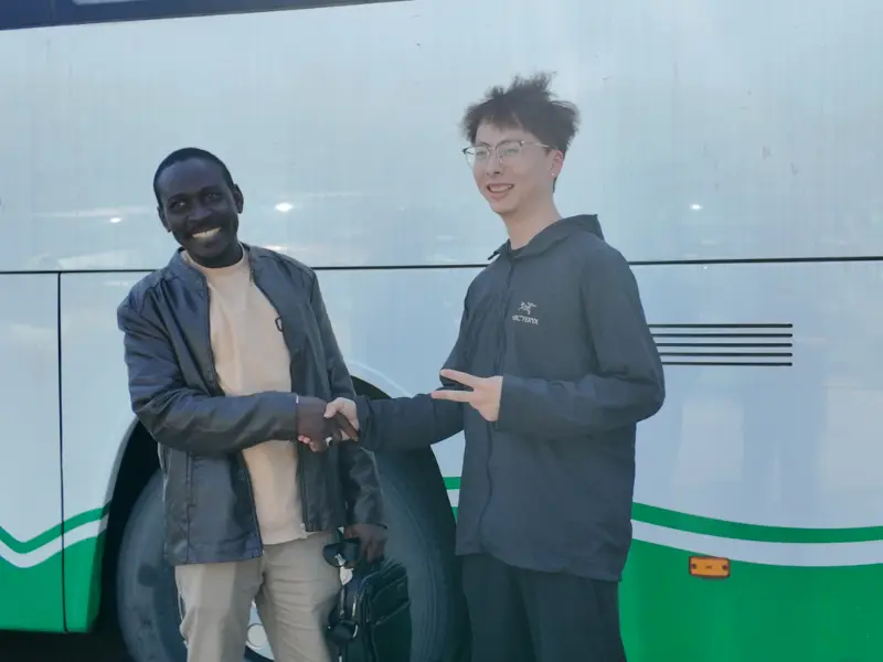 May Good News: China Honglong Used Passenger Buses Establishes Strategic Partnerships with Multiple International Vehicle Dealers
