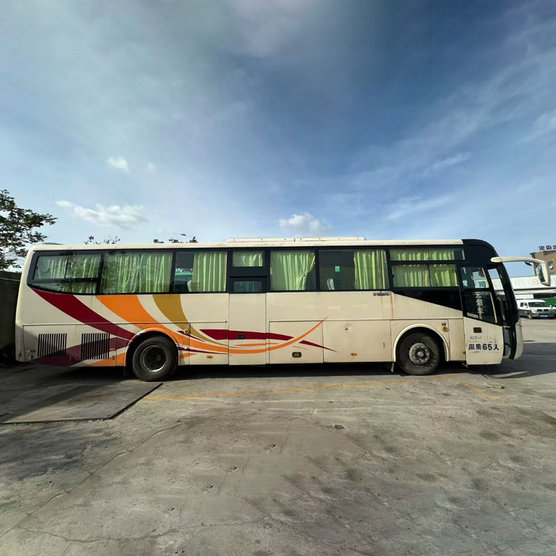 Yutong 65 Seats Diesel Used Bus