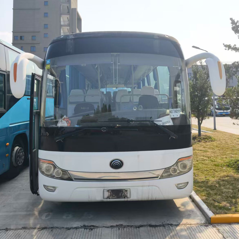 Yutong 65 Seats Diesel Used Bus 1